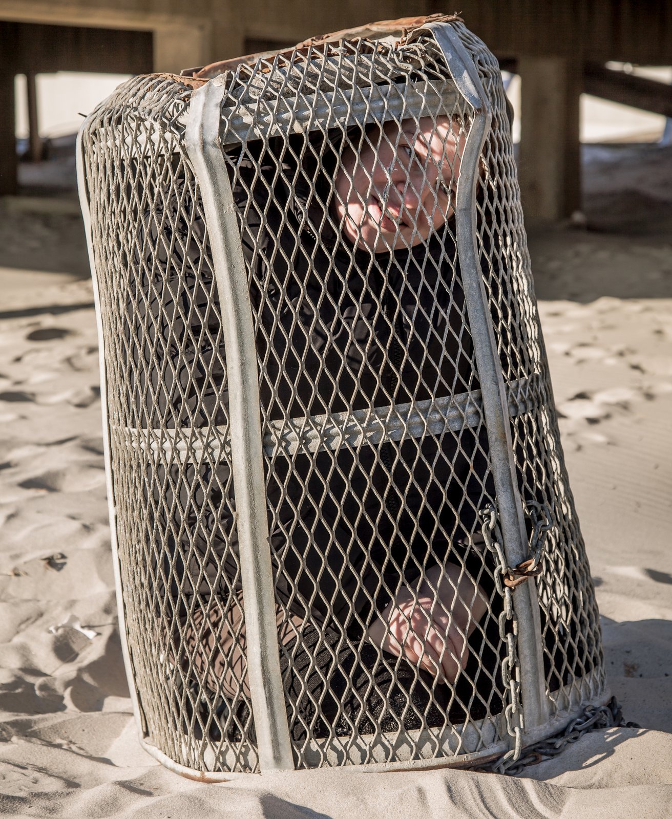 art-of-sandy-mo-shoshana-prisoner-long beach-20.jpg